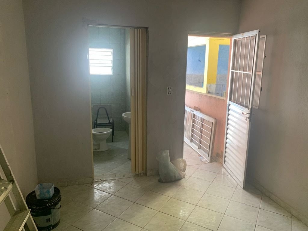 Casa à venda com 6 quartos, 5 banheiros, 4 vagas e 270m² no Parque Rodrigo Barreto, Arujá (SP) — foto 8 de 14