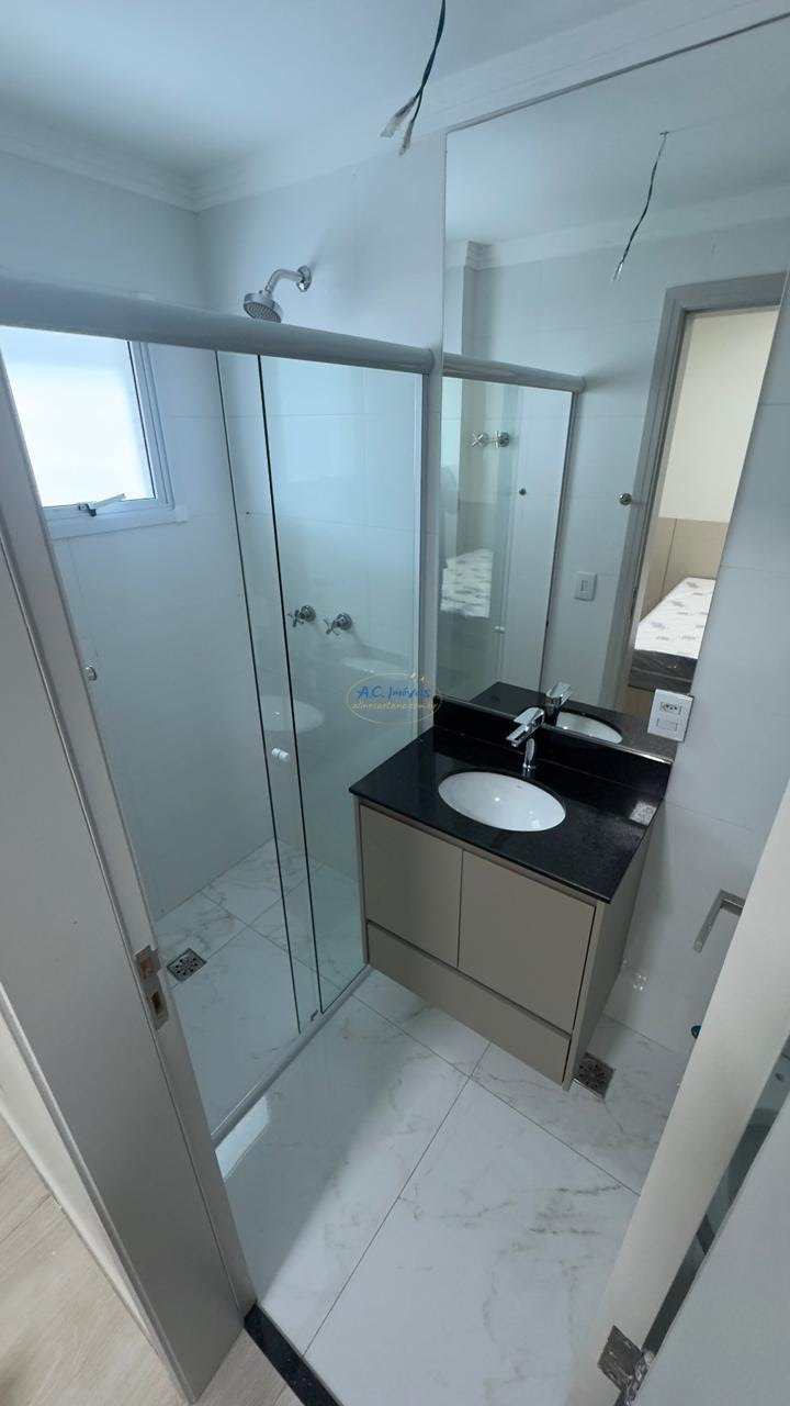 Apartamento à venda com 3 quartos, 1 suíte, 2 vagas e 140m² no Guilhermina, Praia Grande (SP) — foto 16 de 17