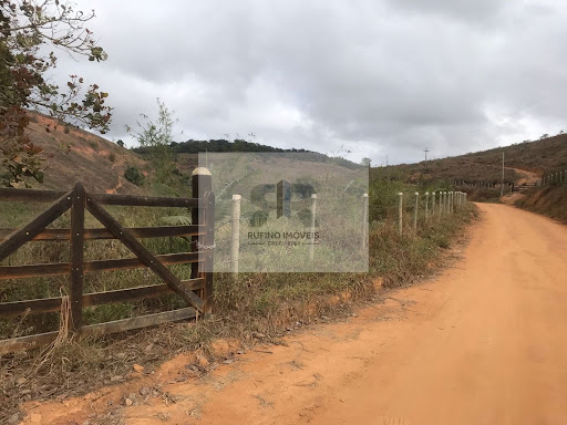 Sítio em Estrada São Diniz  -  Cataguases