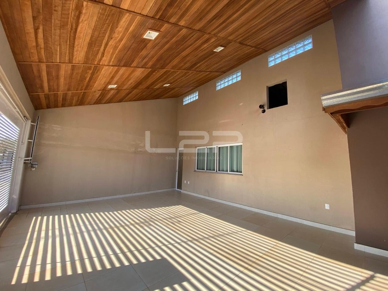 Casa à venda com 3 quartos, 1 suíte, 3 vagas e 175m² no Parque Santa Isabel, Itupeva (SP) — foto 2 de 26