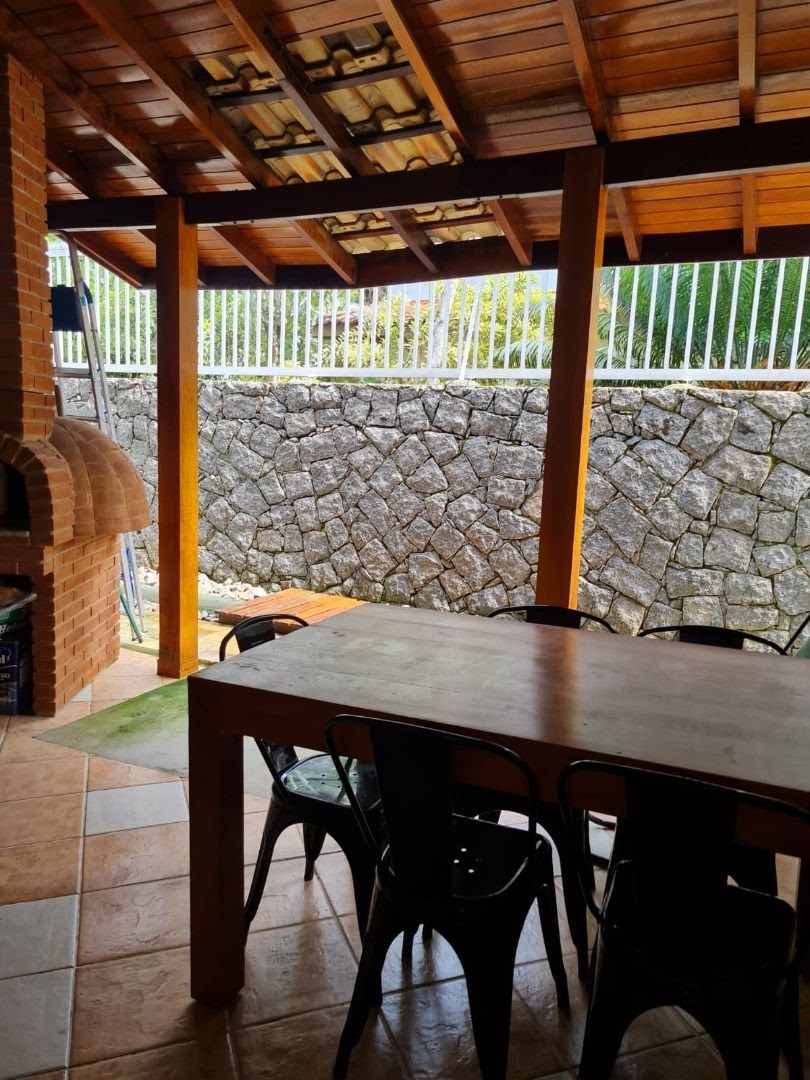 Casa à venda com 3 quartos, 3 banheiros, 4 vagas e 173m² no Parque Vivamar, Ubatuba (SP) — foto 3 de 9