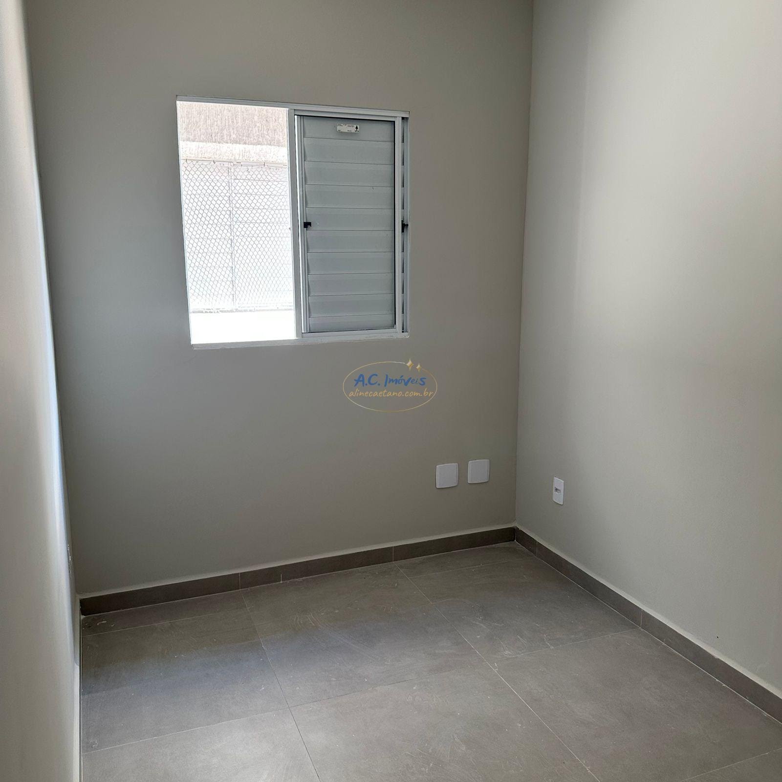 Casa à venda com 2 quartos, 2 banheiros, 1 vaga e 61m² no Jardim Melvi, Praia Grande (SP) — foto 11 de 17