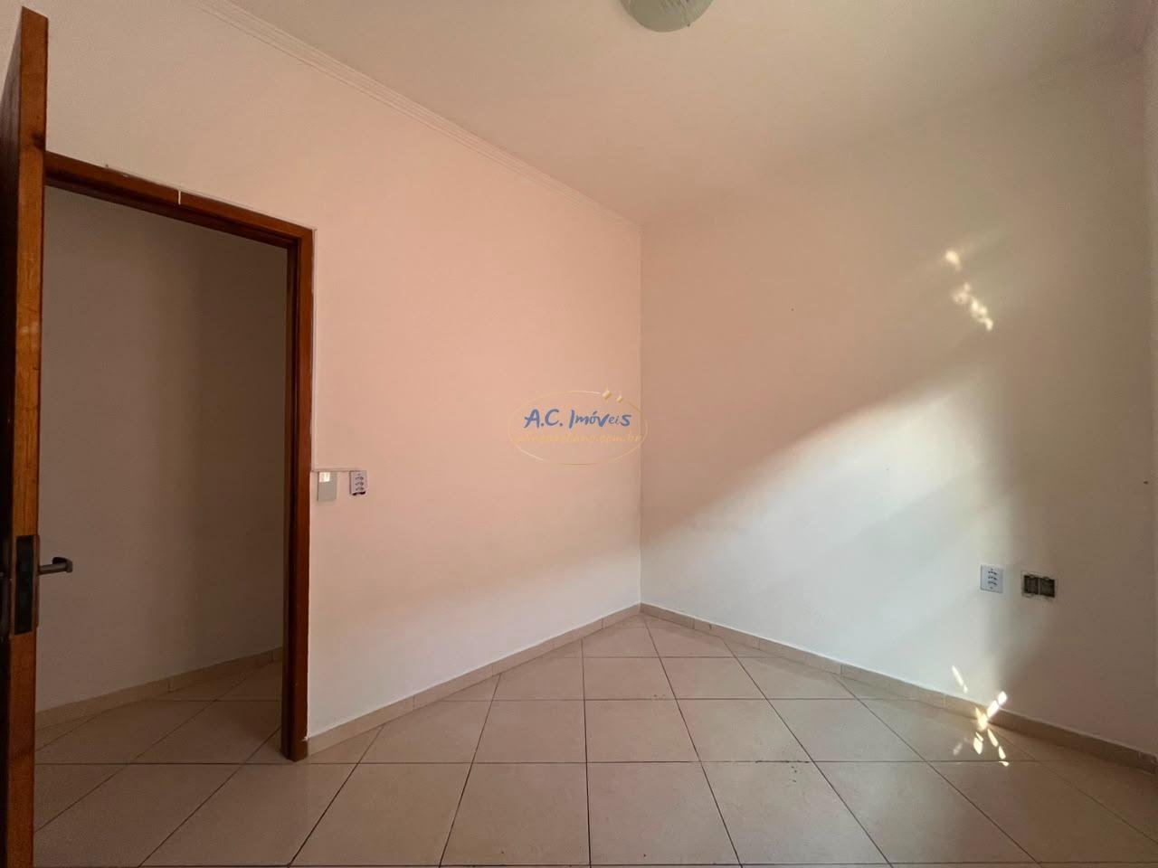 Casa à venda com 2 quartos, 1 suíte, 2 vagas e 53m² no Balneário Esmeralda, Praia Grande (SP) — foto 18 de 30