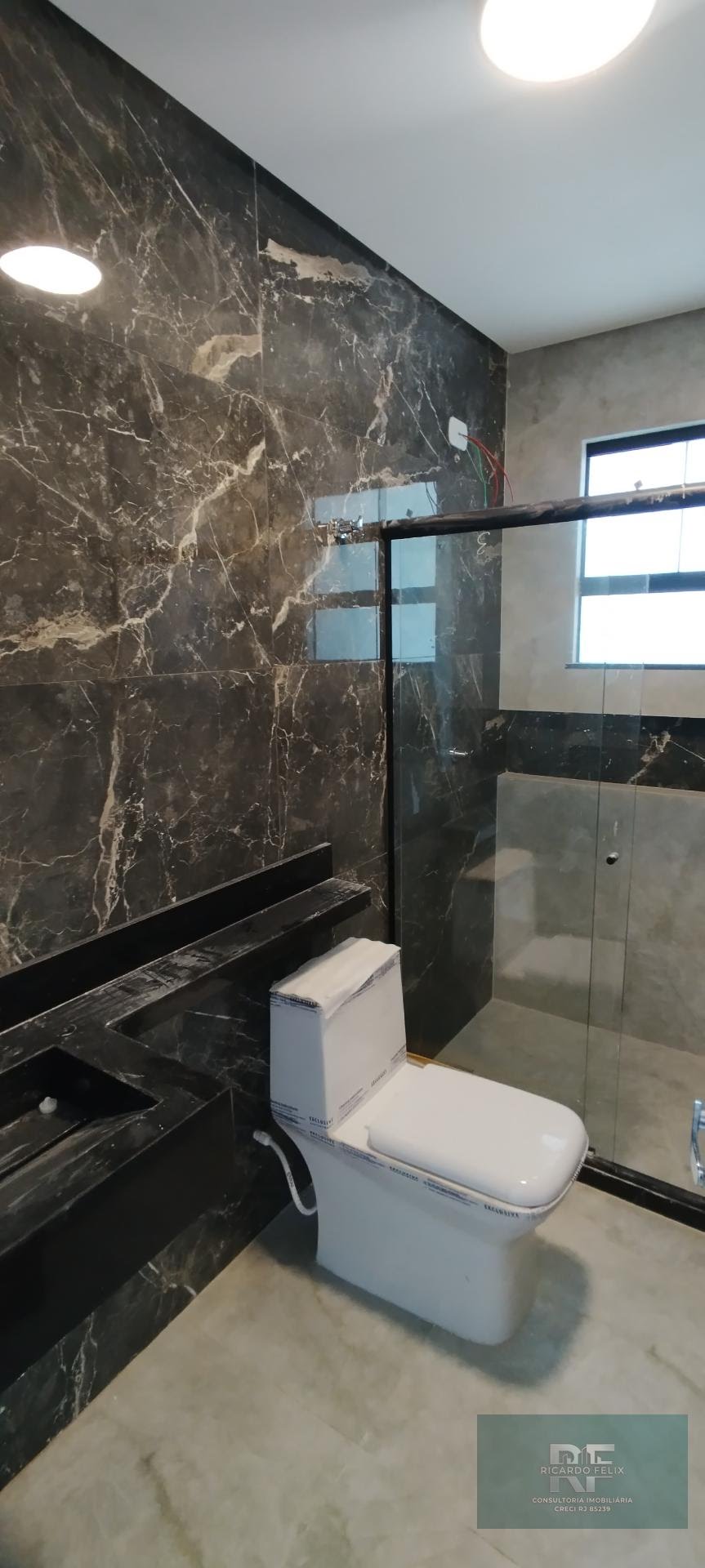 Casa à venda com 3 quartos, 1 suíte, 2 vagas e 180m² no Recreio, Rio das Ostras (RJ) — foto 11 de 29