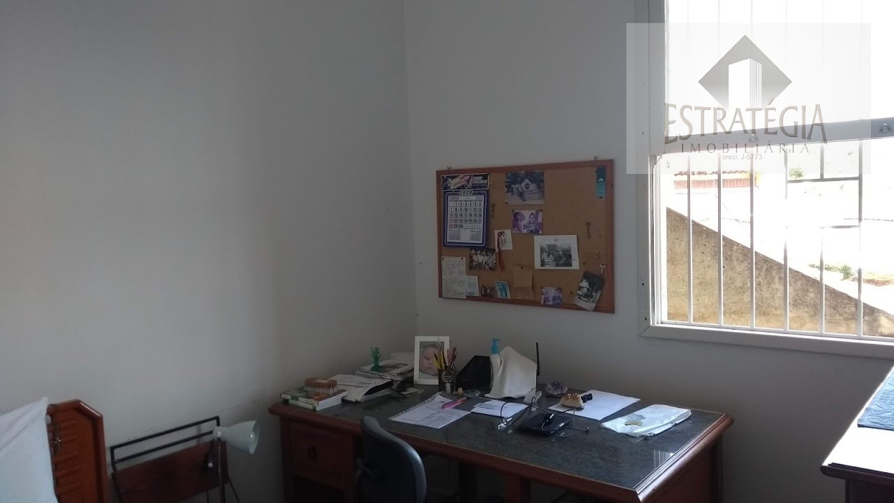 Casa à venda com 3 quartos, 1 banheiro, 4 vagas e 186m² no Centro, Petrópolis (RJ) — foto 4 de 9