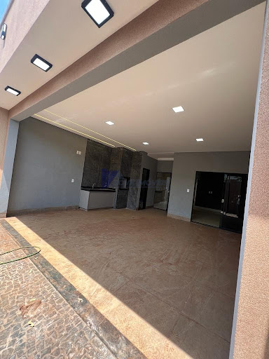 Casa 03 Dorm. em Residencial Veneza  -  Rio Verde