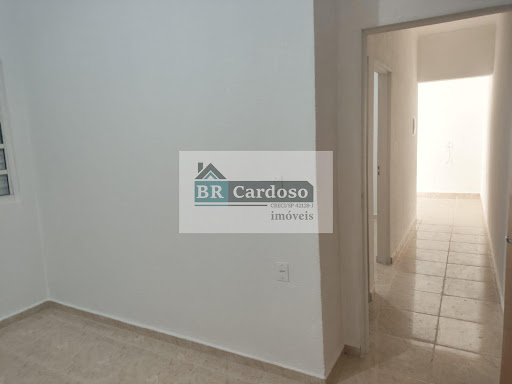 Casa em Jardim das Aroeiras - Edicula -  Patrocínio Paulista