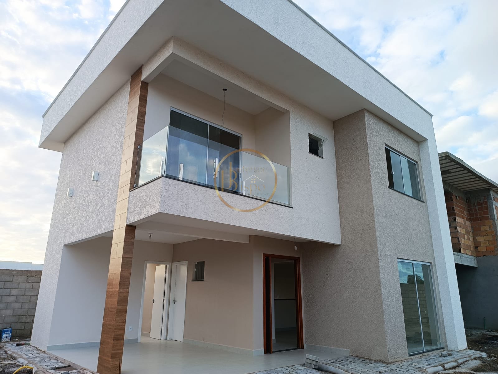 Casa à venda com 3 quartos, 2 banheiros, 1 vaga e 122m² no Dville, Porto Seguro — foto principal