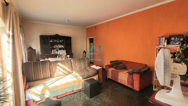 Casa térrea com amplo quintal no Jardim Simus em Sorocaba