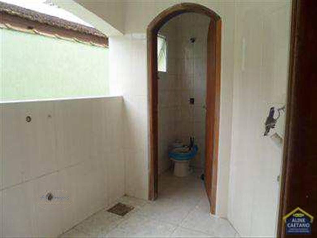 Casa à venda com 6 quartos, 2 suítes, 8 vagas e 500m² no Vila Tupi, Praia Grande (SP) — foto 14 de 16