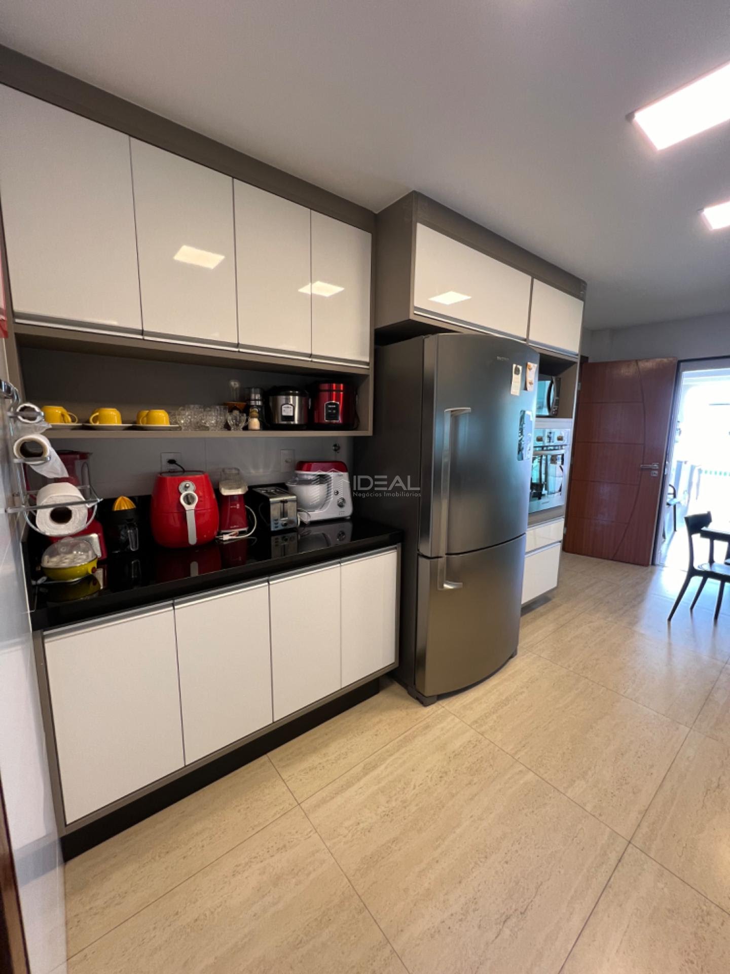 Casa à venda com 5 quartos, 4 suítes, 4 vagas e 330m² no Parque Santo Amaro, Campos dos Goytacazes (RJ) — foto 12 de 30