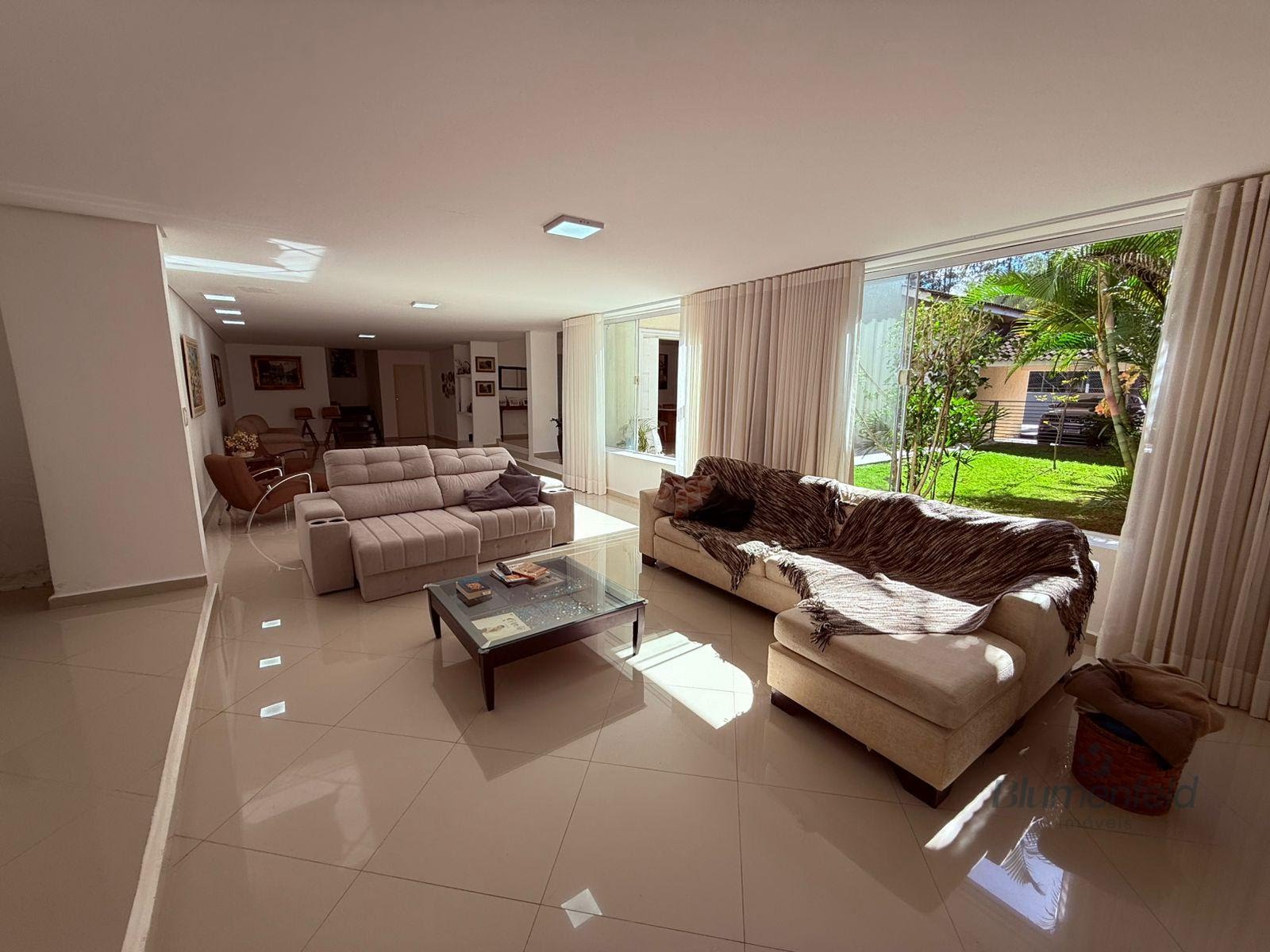 Casa à venda com 6 quartos, 6 suítes, 4 vagas e 545m² no Condominio Arujazinho I II III, Arujá (SP) — foto 8 de 30