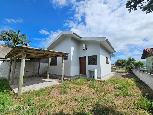 Casa em Lagoão  -  Araranguá