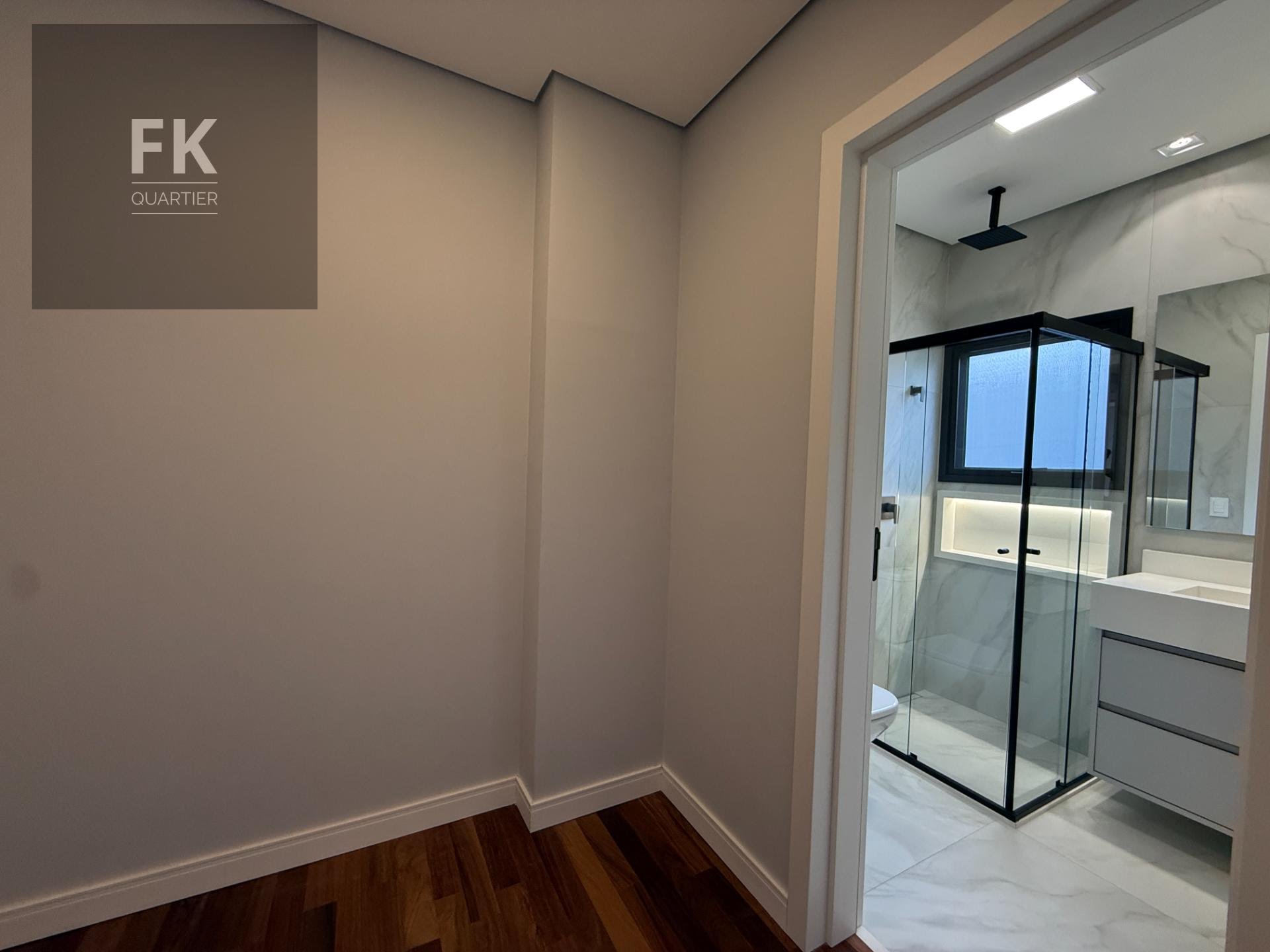 Casa à venda com 4 quartos, 4 suítes, 6 vagas e 441m² no Alphaville, Santana de Parnaíba (SP) — foto 11 de 15