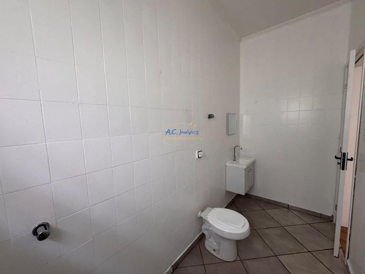 Casa à venda com 3 quartos, 1 suíte, 2 vagas e 92m² no Boqueirão, Praia Grande (SP) — foto 10 de 22