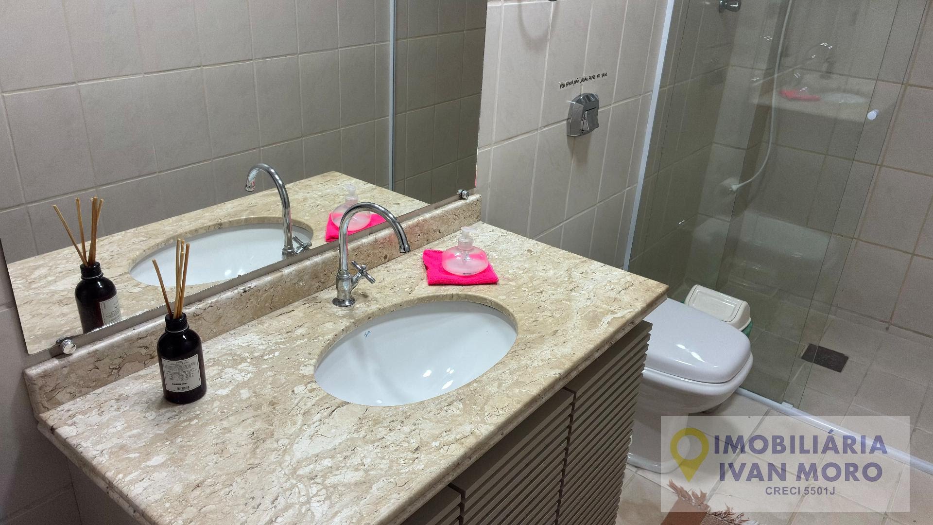 Casa para alugar com 6 quartos, 1 suíte, 2 vagas e 270m² no Daniela, Florianópolis (SC) — foto 12 de 30