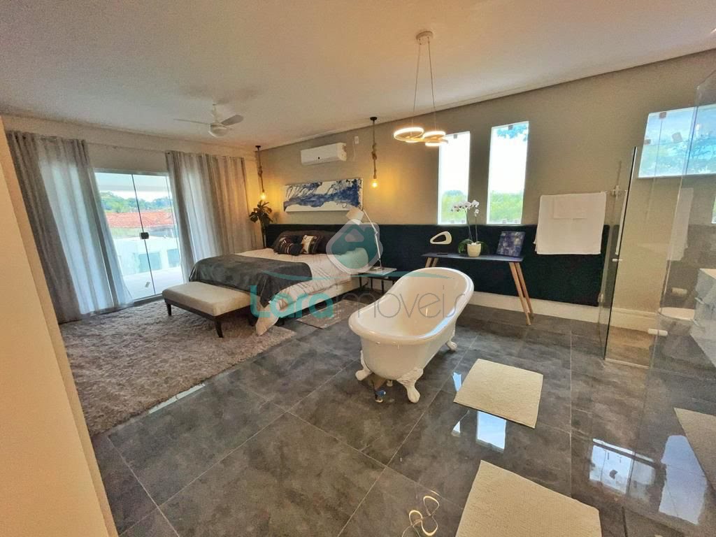 Casa à venda com 4 quartos, 4 suítes, 3 vagas e 600m² no Extensão do Bosque, Rio das Ostras (RJ) — foto 7 de 30