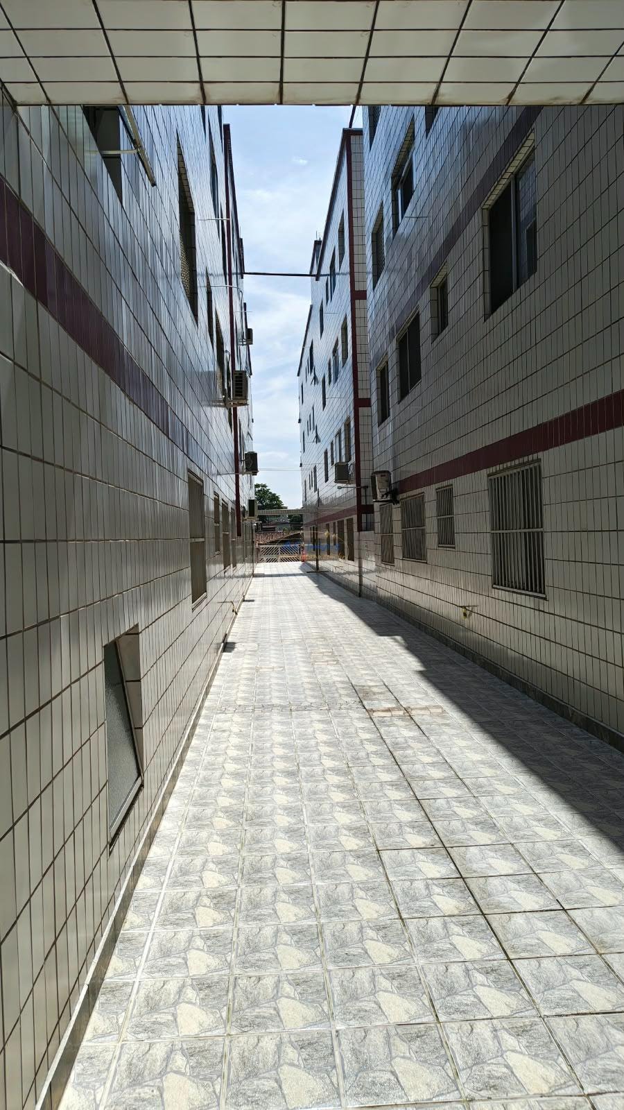 Apartamento à venda com 1 quarto, 1 banheiro, 1 vaga e 42m² no Vila Tupi, Praia Grande (SP) — foto 14 de 15