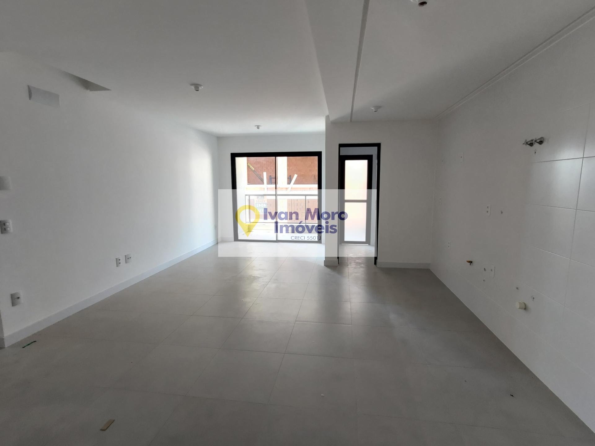 Apartamento à venda com 3 quartos, 3 suítes, 2 vagas e 110m² no Centro, Florianópolis (SC) — foto 4 de 30