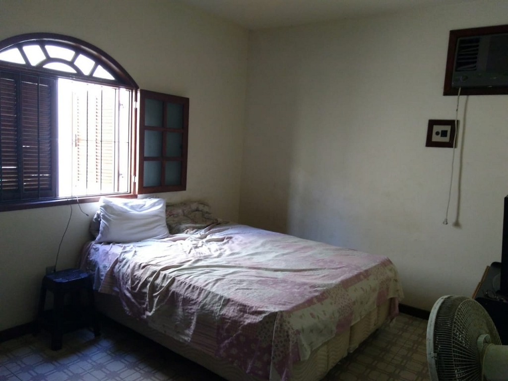 Casa à venda com 6 quartos, 1 suíte, 6 vagas e 420m² no Parque São Caetano, Campos dos Goytacazes (RJ) — foto 10 de 16