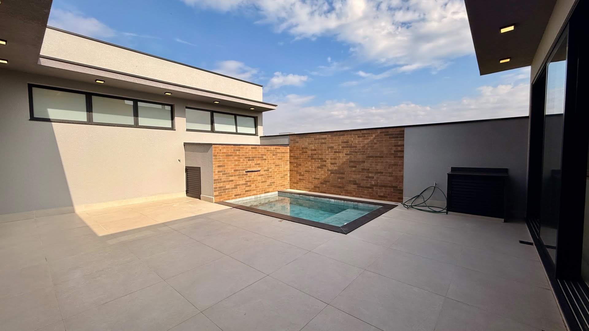 Casa à venda com 3 quartos, 3 suítes, 4 vagas e 189m² no Dona Maria Cândida, Indaiatuba (SP) — foto 27 de 30