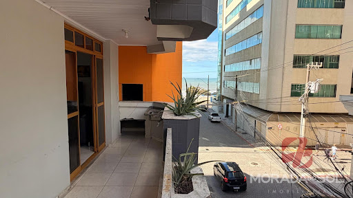 Apartamento em Meia Praia  -  Itapema
