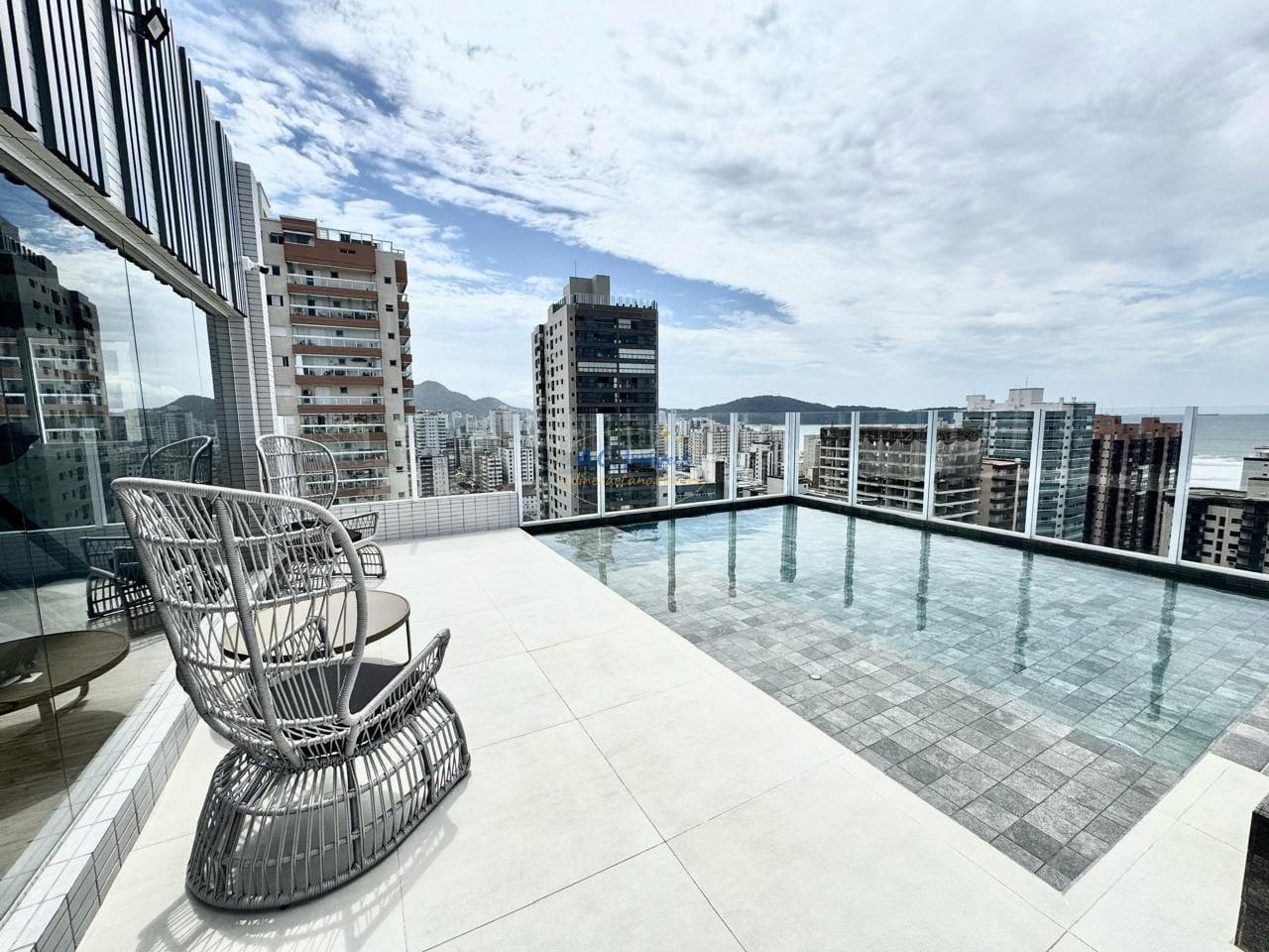 Apartamento à venda com 4 quartos, 3 suítes, 2 vagas e 135m² no Guilhermina, Praia Grande (SP) — foto 7 de 29