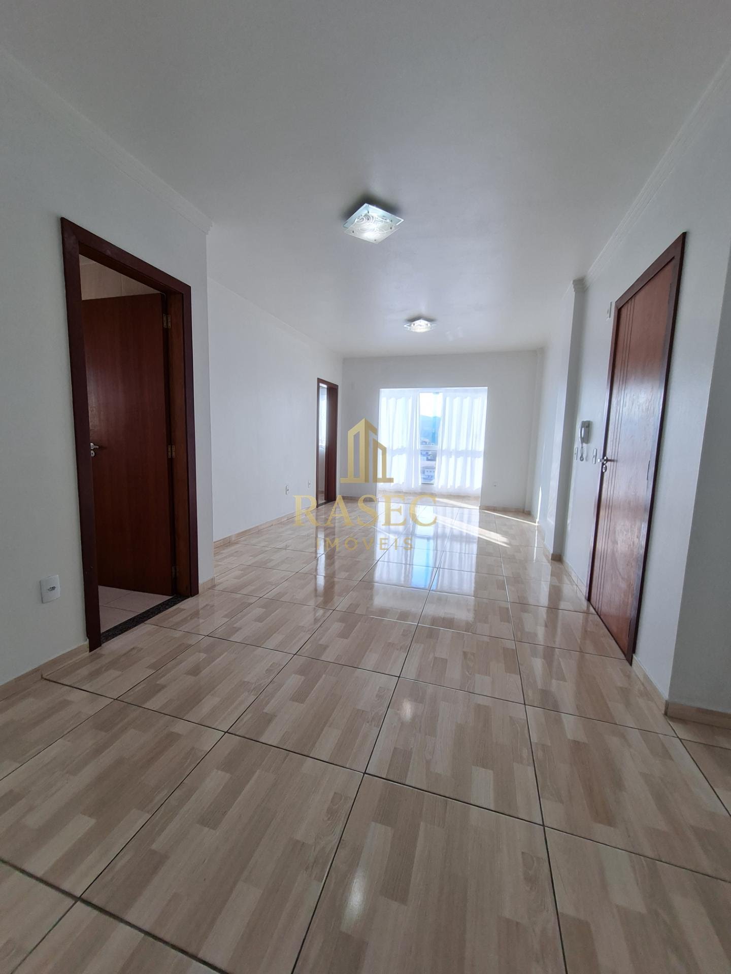 Apartamento para alugar com 2 quartos, 1 suíte, 1 vaga e 70m² no Centro II, Brusque (SC) — foto 6 de 11