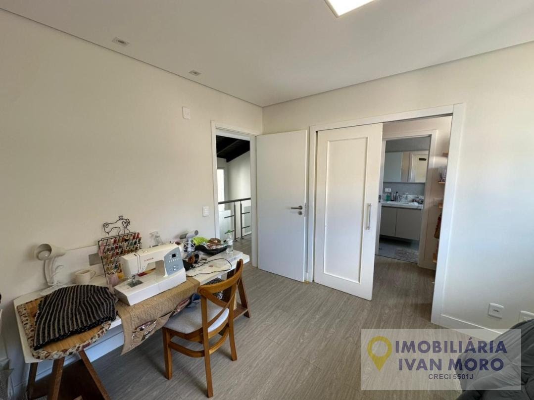 Casa à venda com 4 quartos, 4 suítes, 3 vagas e 567m² no João Paulo, Florianópolis (SC) — foto 21 de 29