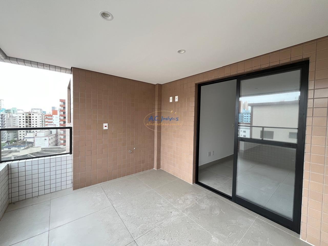 Apartamento à venda com 3 quartos, 1 suíte, 1 vaga e 89m² no Guilhermina, Praia Grande (SP) — foto 2 de 28