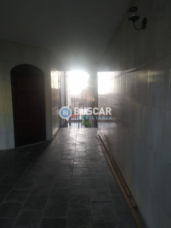 Casa à venda com 3 quartos, 2 suítes, 2 vagas e 300m² no Jardim Acácia, Feira de Santana (BA) — foto 5 de 19