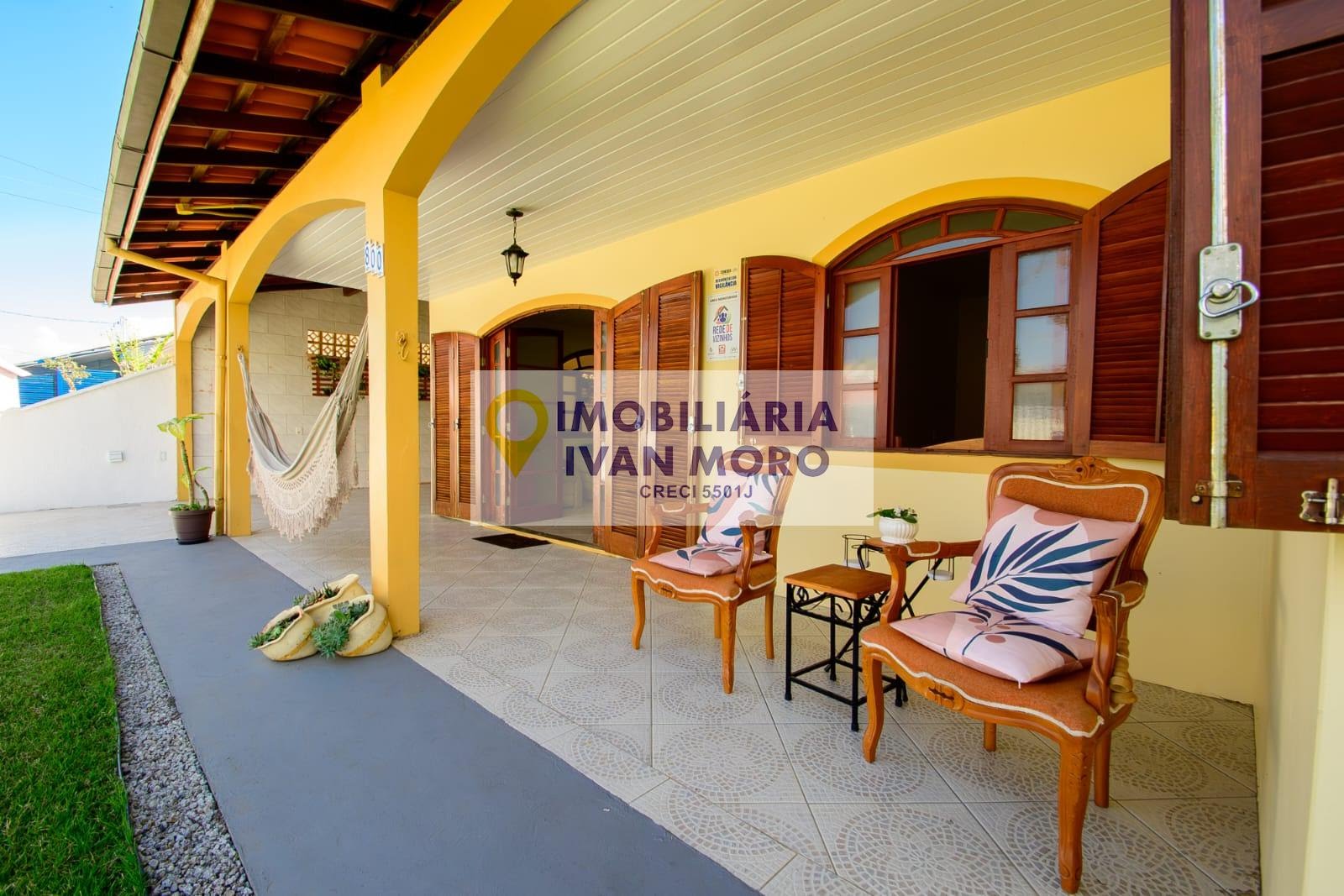 Casa para alugar com 4 quartos, 1 suíte e 3 vagas no Daniela, Florianópolis (SC) — foto 3 de 25