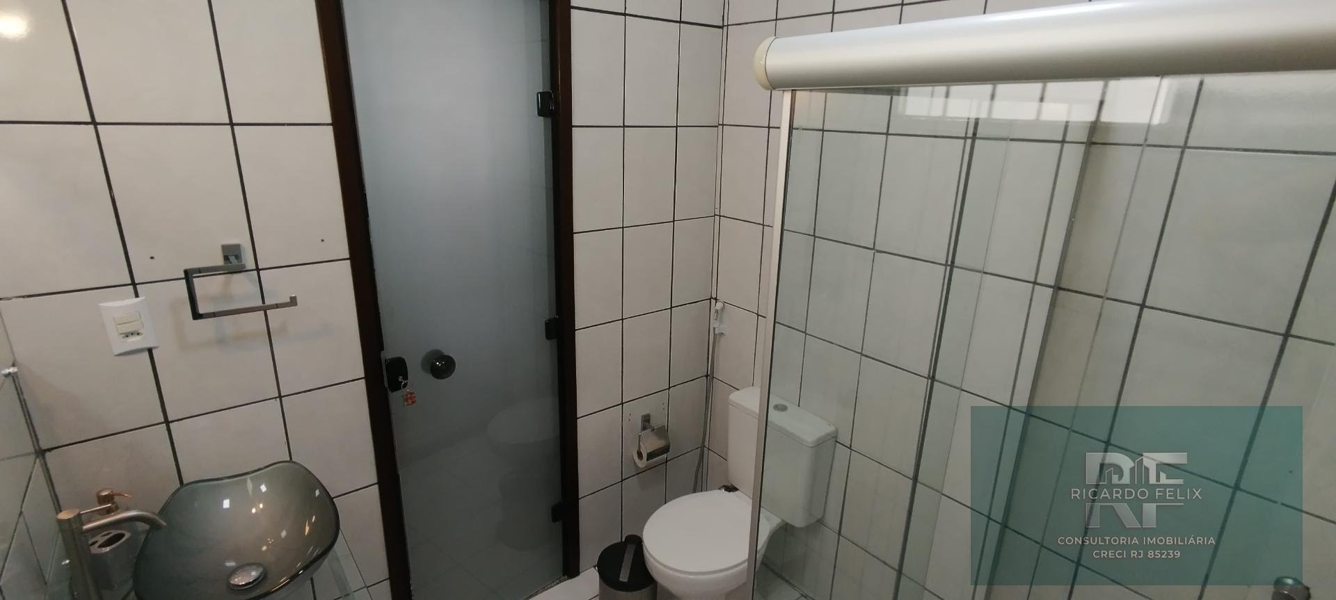 Casa à venda com 5 quartos, 2 suítes, 3 vagas e 560m² no Costazul, Rio das Ostras (RJ) — foto 27 de 30