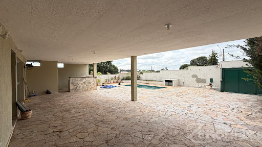 Casa à venda no Centro de Adamantina SP