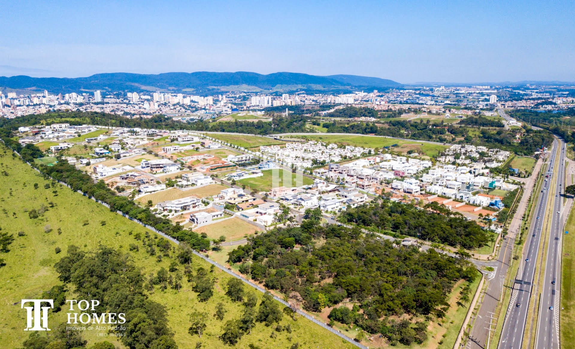 Terreno à venda no condomínio de alto padrão Quinta das Paineiras em Jundiaí/SP
