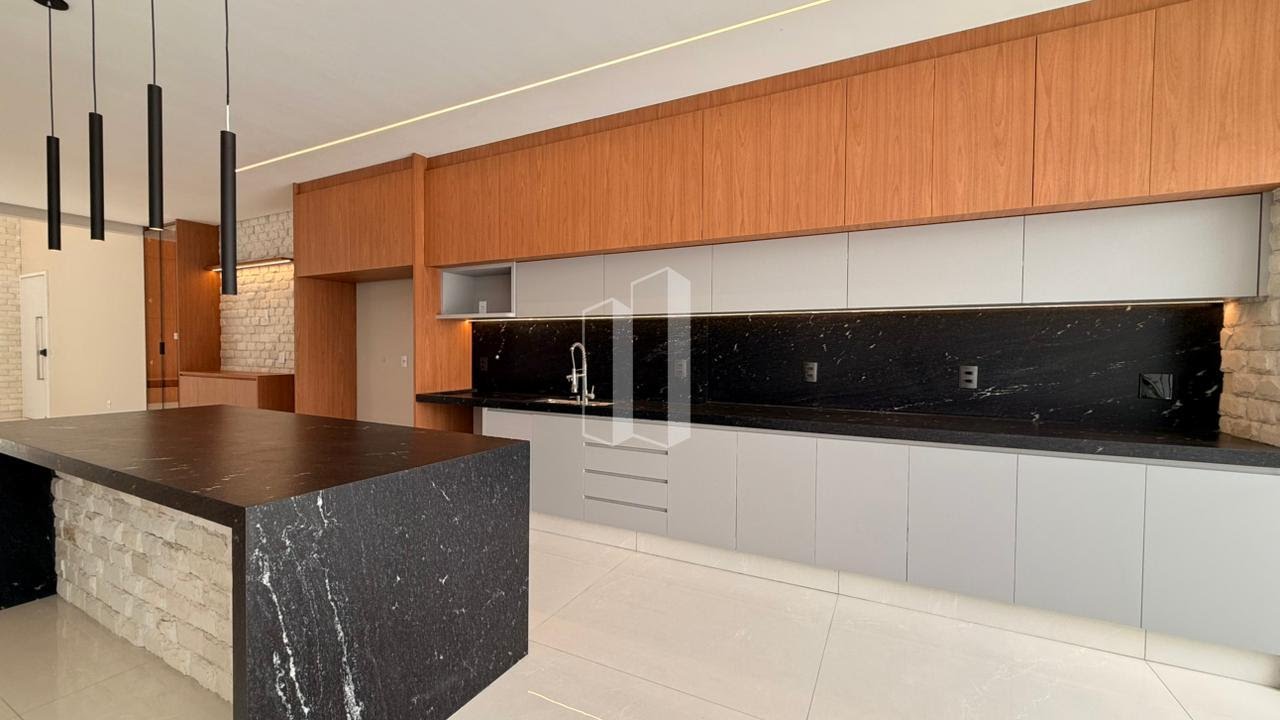 Casa à venda com 4 quartos, 4 suítes, 4 vagas e 207m² no Jardim Europa, Goiânia (GO) — foto 17 de 30