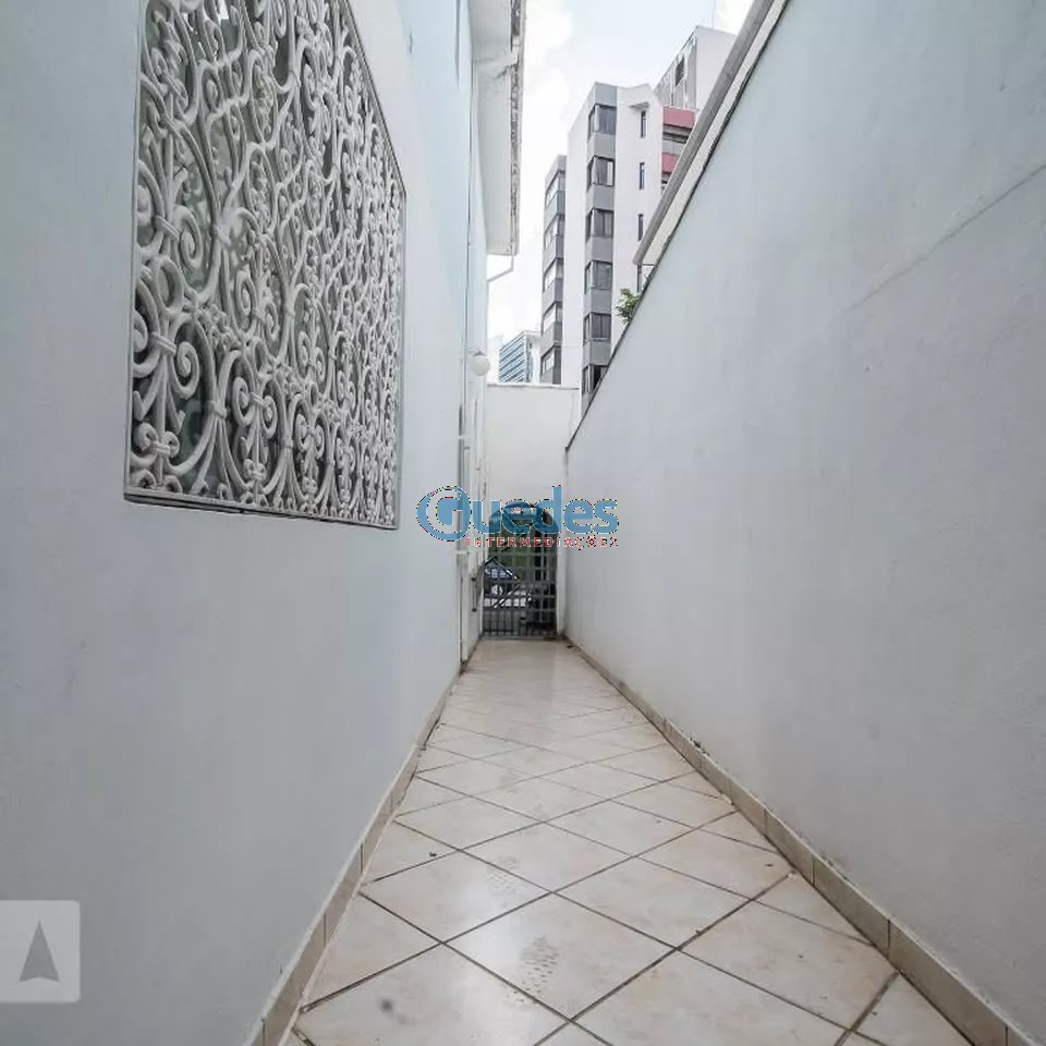 Casa à venda com 7 quartos, 1 suíte, 2 vagas e 250m² no Santo Amaro, São Paulo (SP) — foto 9 de 30