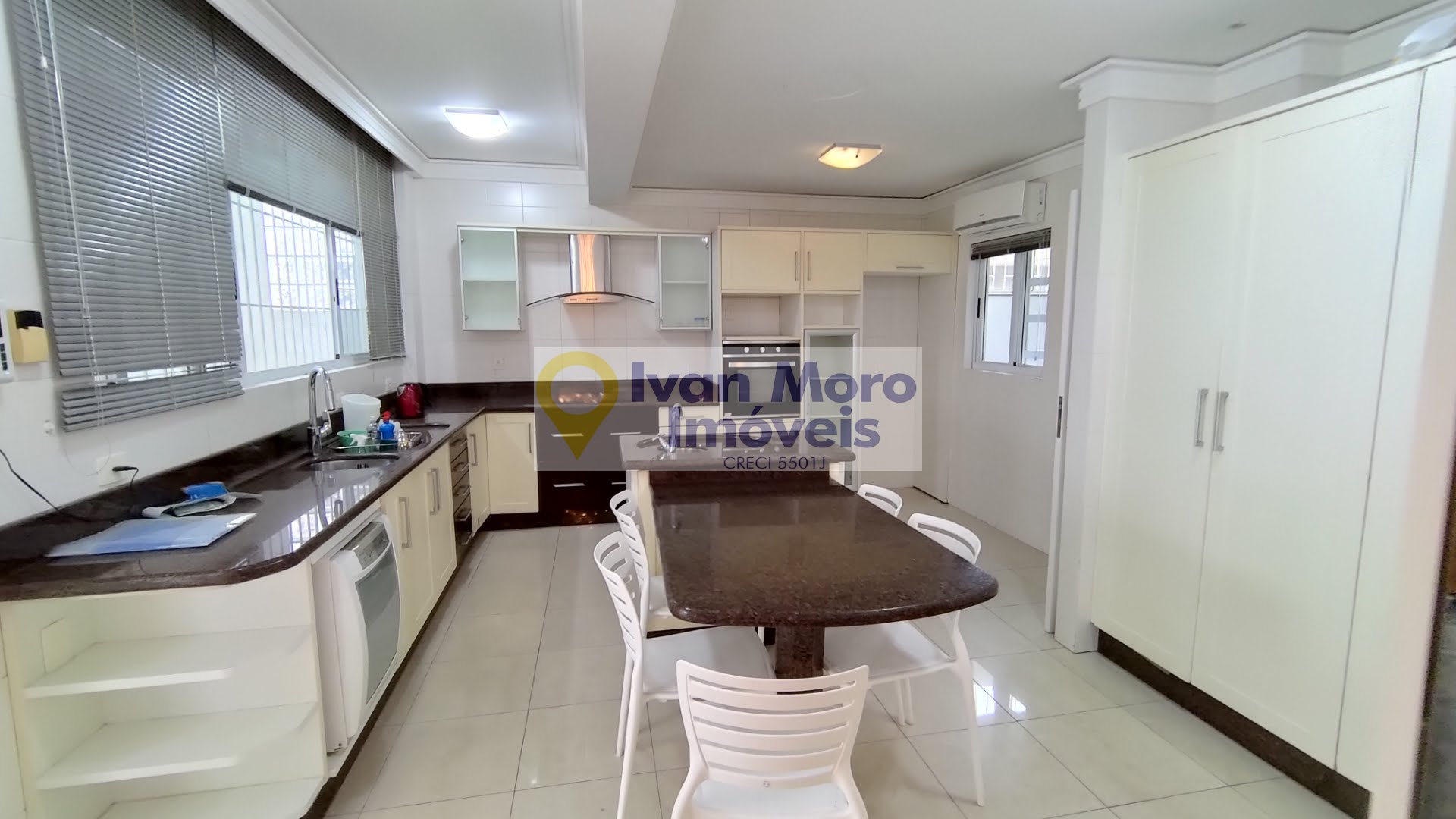Casa à venda com 4 quartos, 4 suítes, 4 vagas e 480m² no Itaguaçu, Florianópolis (SC) — foto 21 de 30