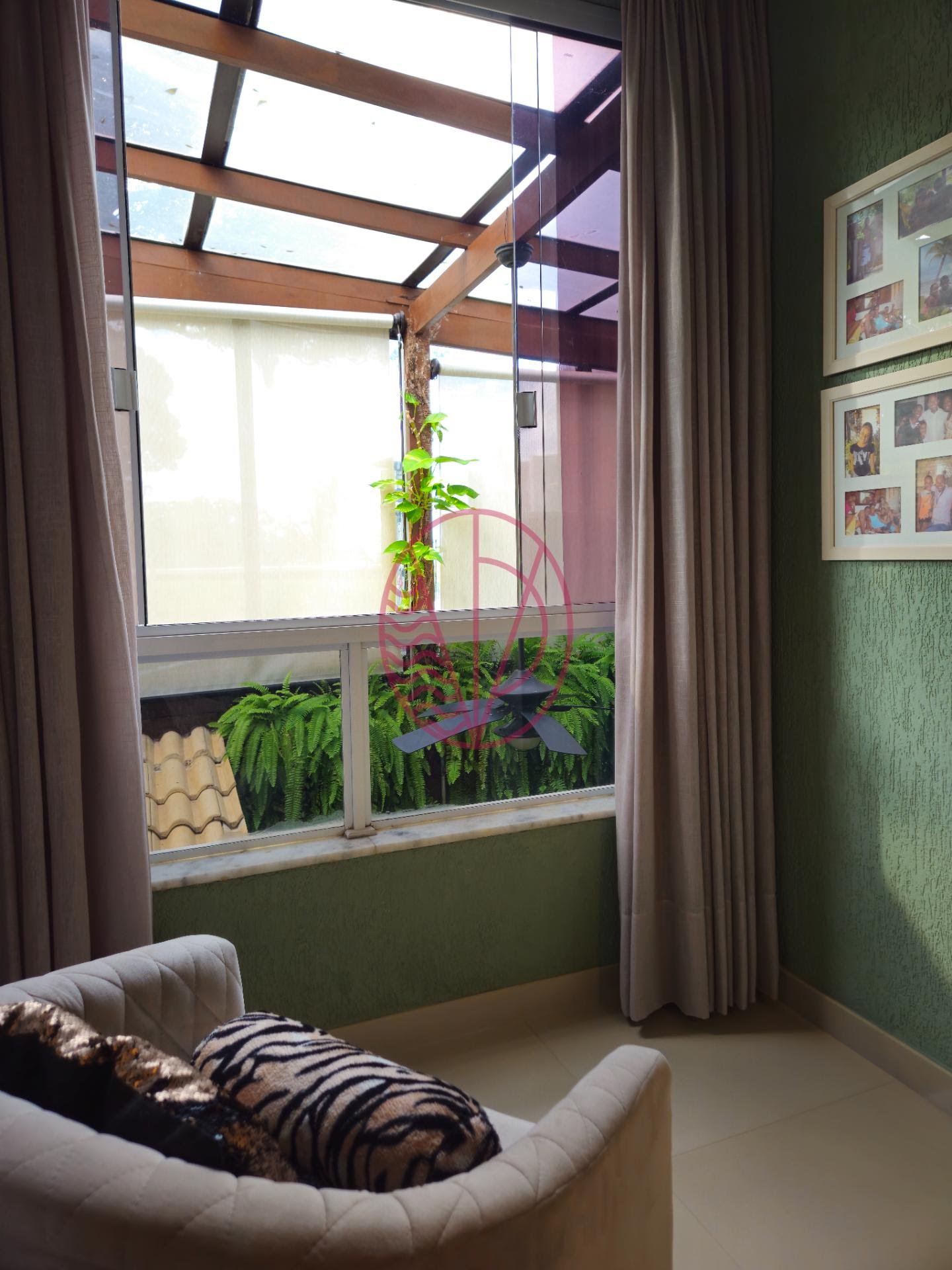Casa à venda com 4 quartos, 4 suítes, 4 vagas e 300m² no Pituaçu, Salvador (BA) — foto 25 de 30
