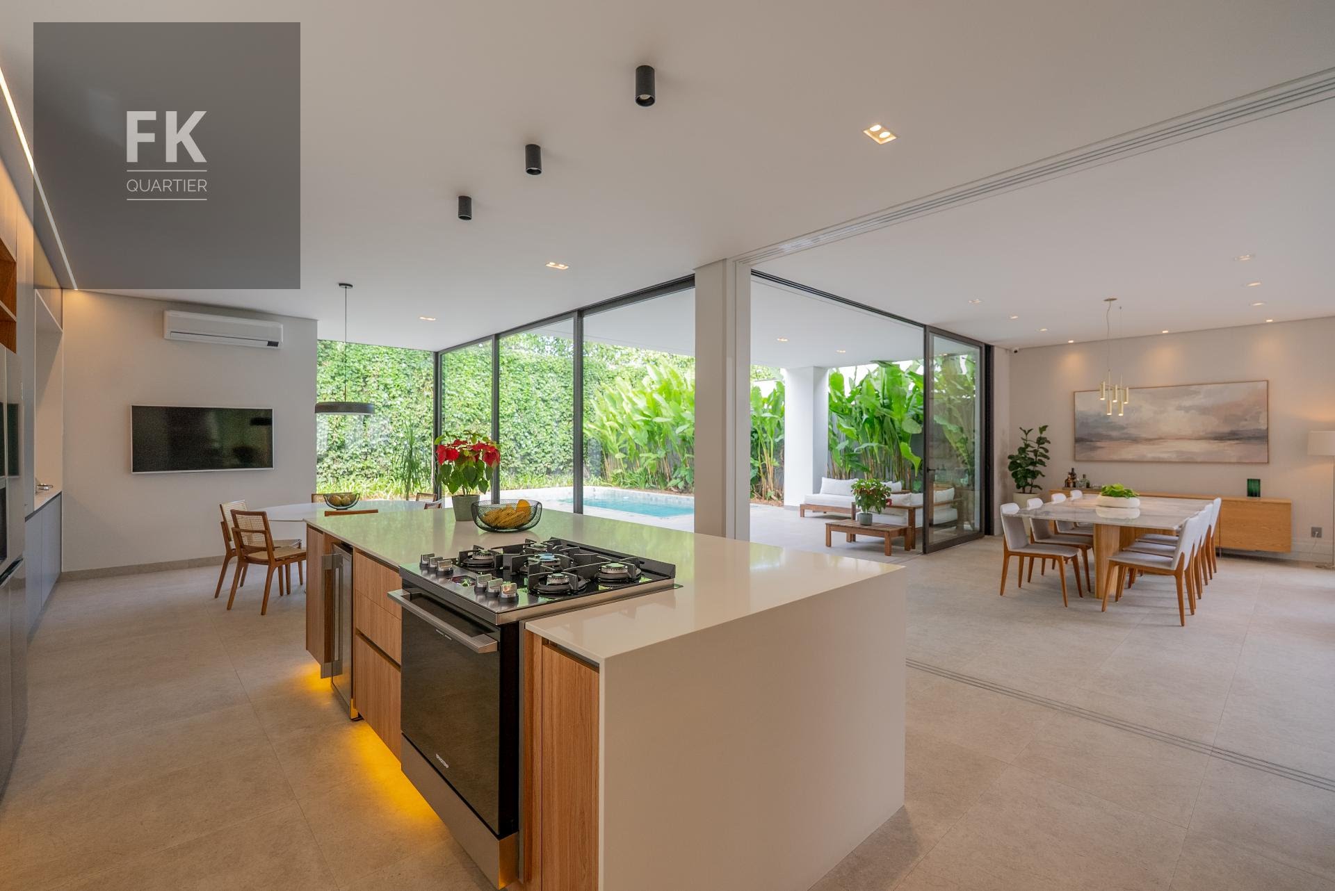 Casa à venda com 4 quartos, 4 suítes, 6 vagas e 537m² no Alphaville Residencial Dois, Barueri (SP) — foto 14 de 30
