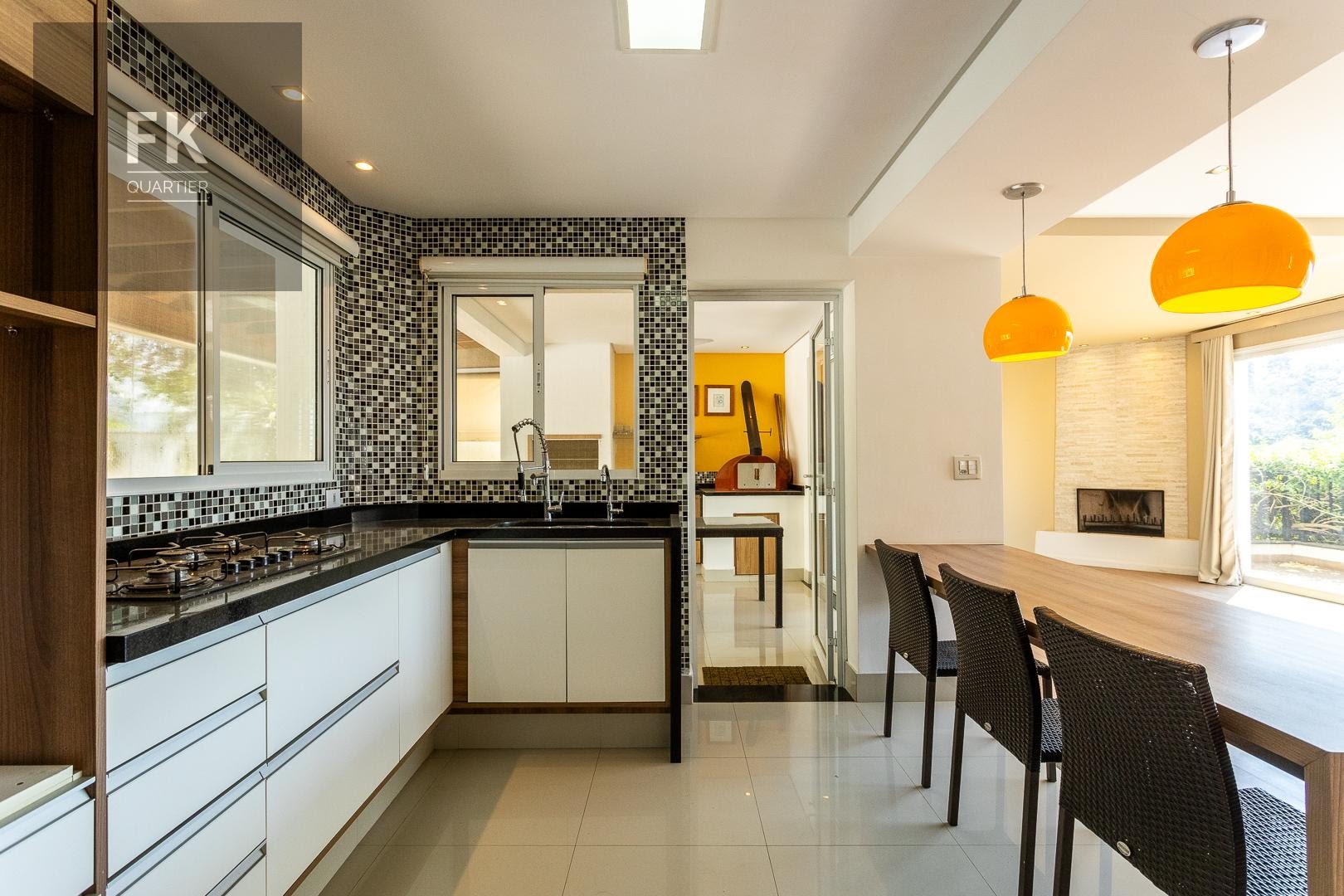Casa à venda com 3 quartos, 3 suítes, 4 vagas e 245m² no Alphaville, Santana de Parnaíba (SP) — foto 9 de 26