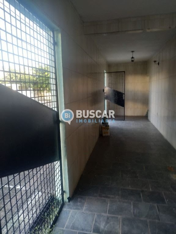 Casa à venda com 3 quartos, 2 suítes, 2 vagas e 300m² no Jardim Acácia, Feira de Santana (BA) — foto 7 de 19