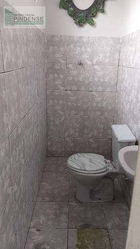 Ponto Comercial em Jardim Rosely  -  Pindamonhangaba