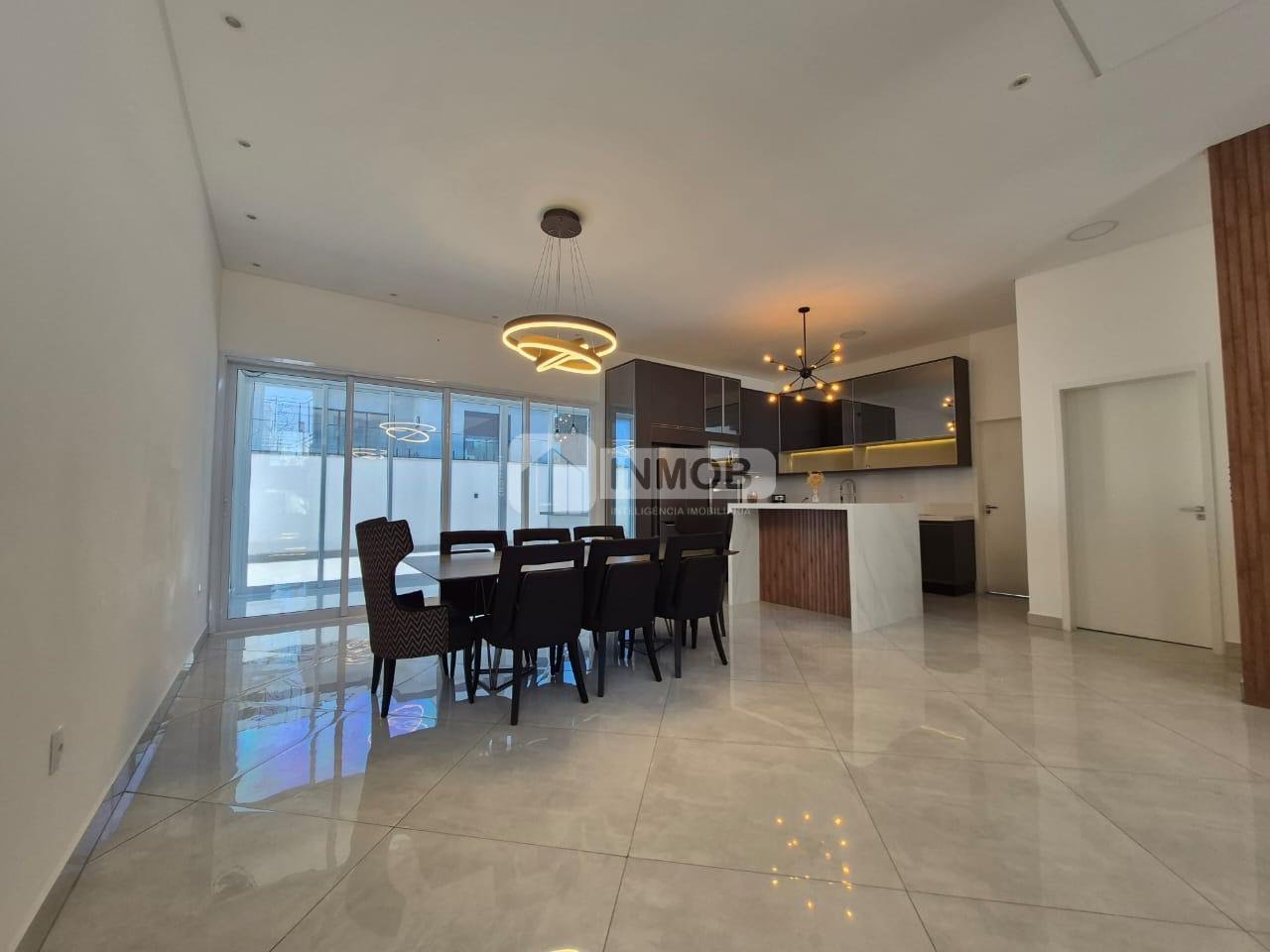 Casa à venda com 3 quartos, 2 suítes, 4 vagas e 275m² no Jardim Santa Tereza, Taubaté (SP) — foto 9 de 30