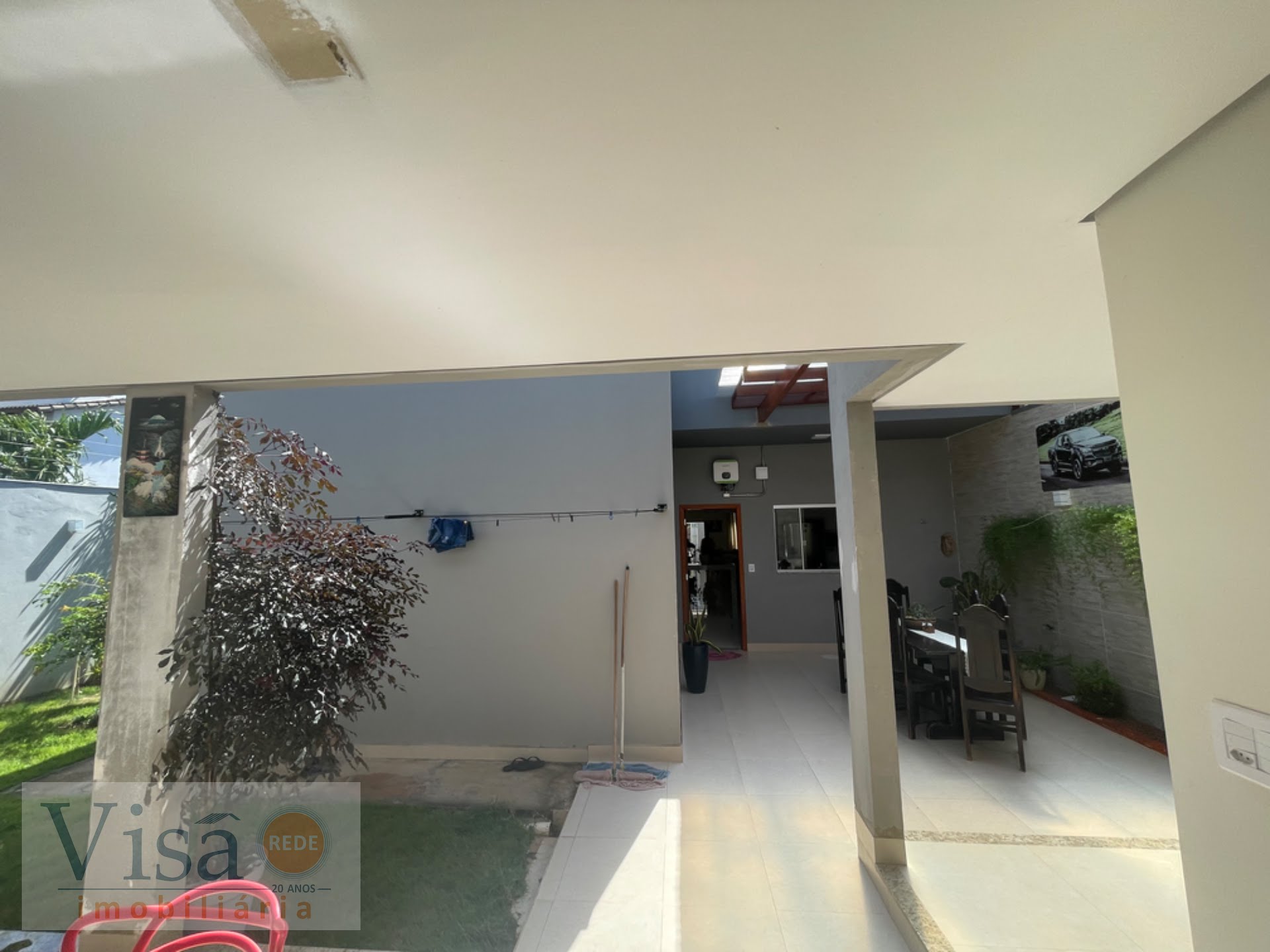 Casa à venda com 3 quartos, 2 suítes, 2 vagas e 250m² no Jardim Serrano, Paracatu (MG) — foto 4 de 30
