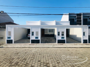 Casa à venda no João Costa, Joinville | 2 dorms e suíte