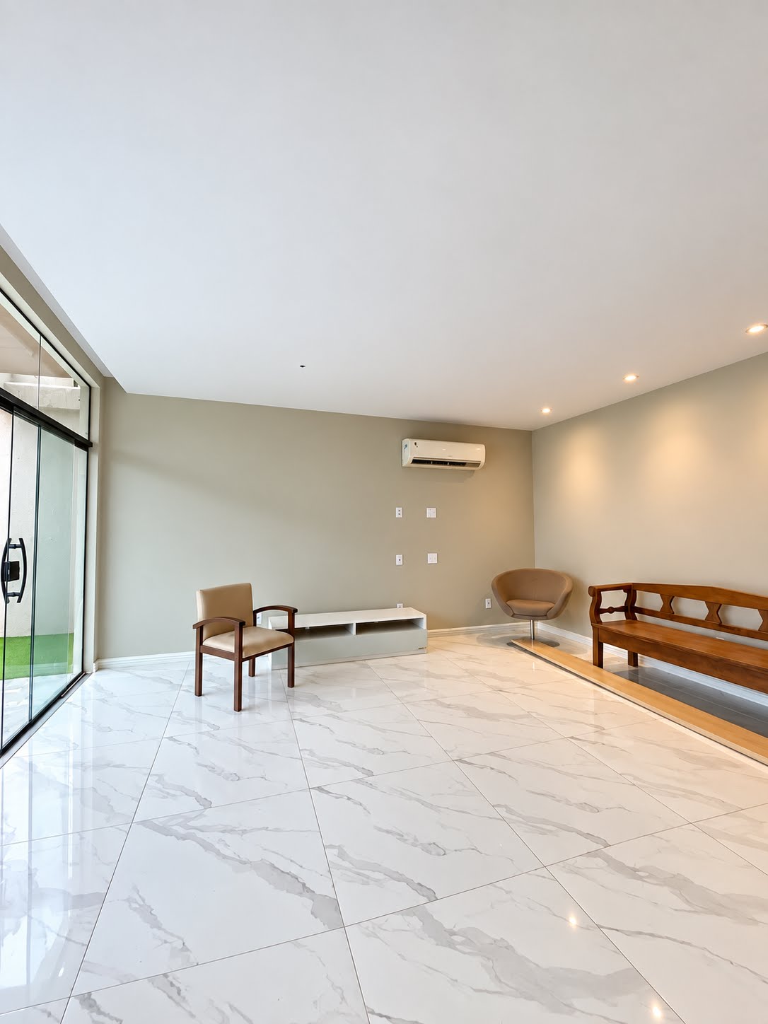 Casa à venda com 4 quartos, 4 suítes, 5 vagas e 260m² no Recreio dos Bandeirantes, Rio de Janeiro (RJ) — foto 9 de 16