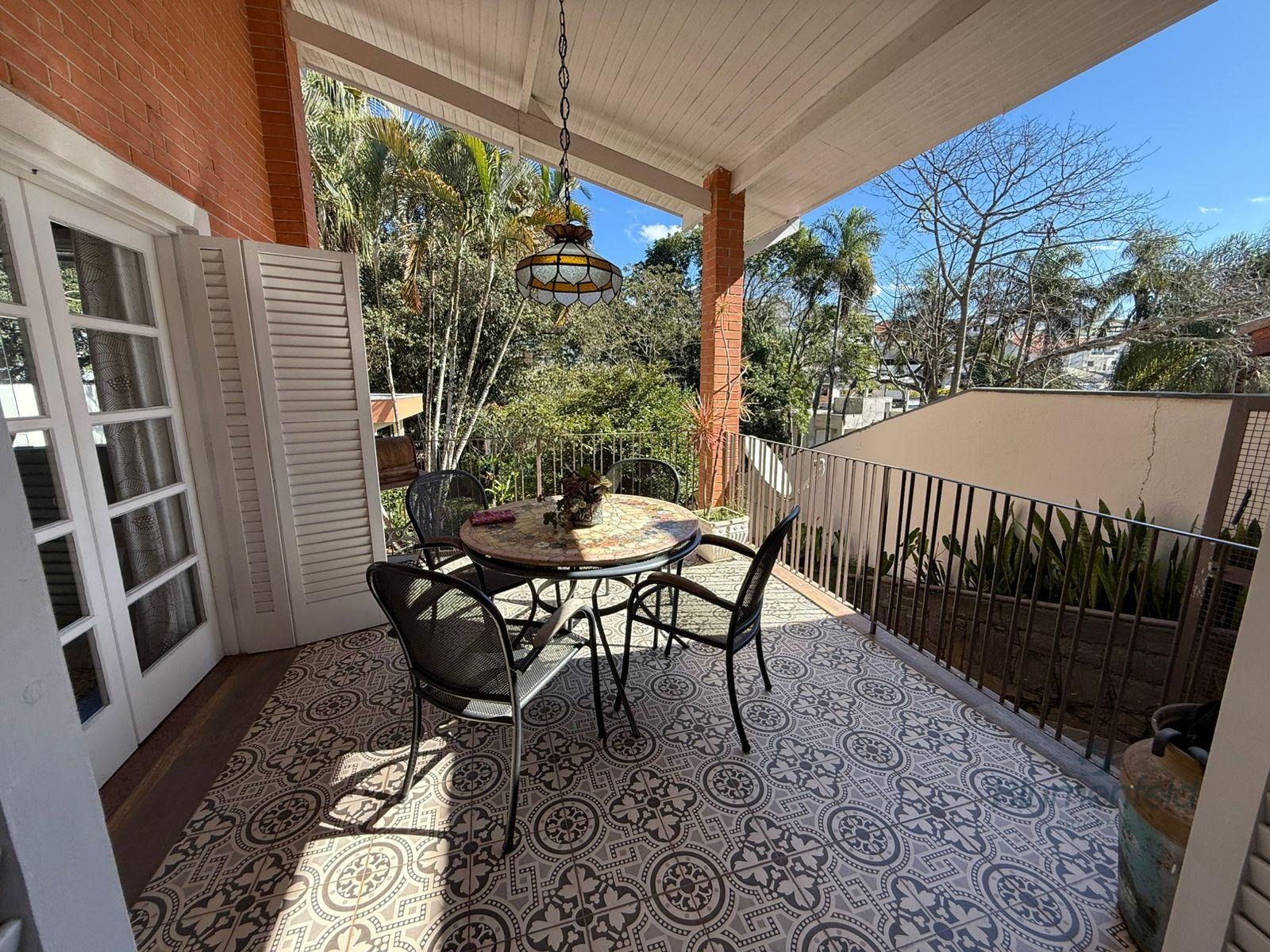 Casa à venda com 4 quartos, 1 suíte, 2 vagas e 229m² no Condomínio Arujazinho IV, Arujá (SP) — foto 25 de 30