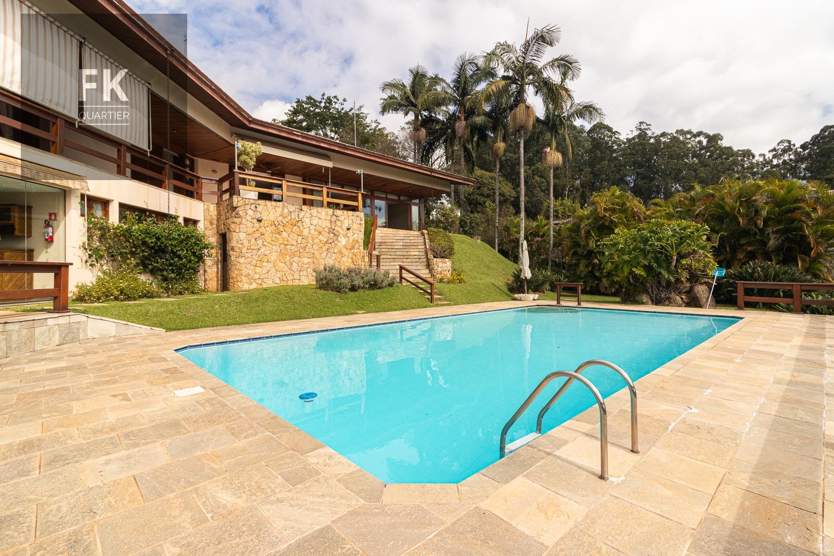 Casa à venda com 4 quartos, 4 suítes e 3800m² no Residencial Tamboré, Barueri (SP) — foto 16 de 30