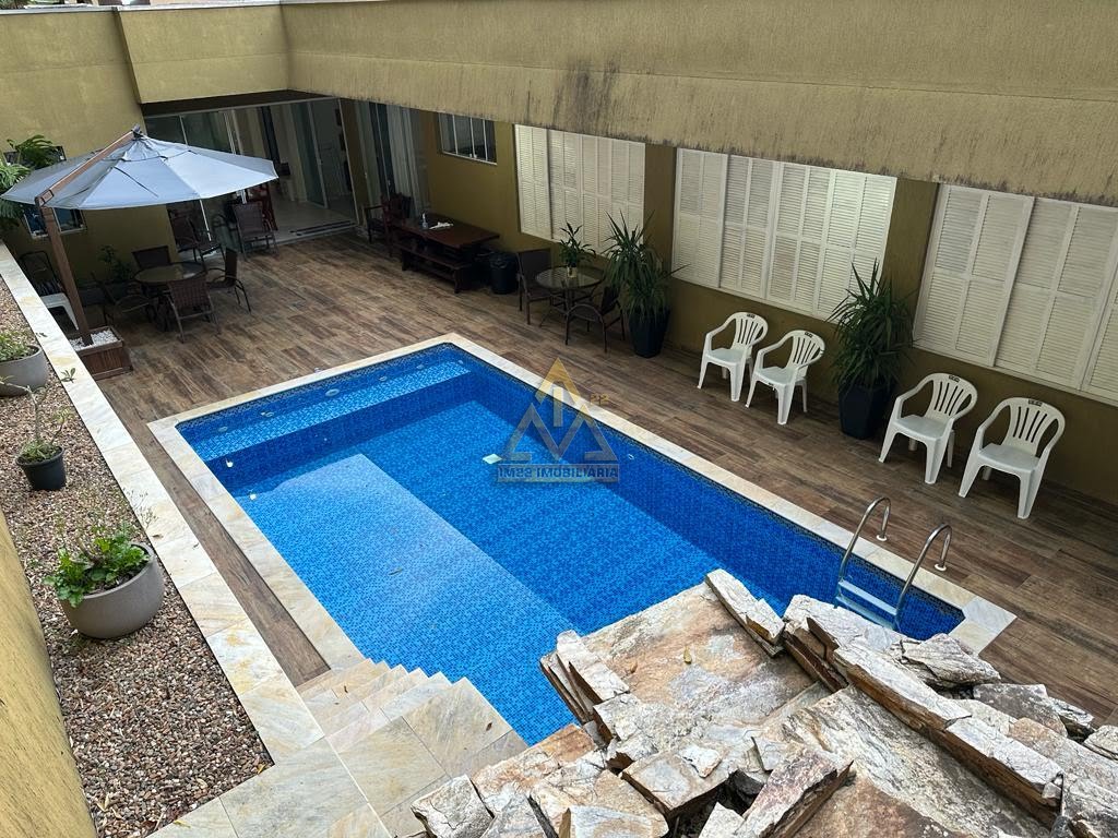 Casa à venda com 5 quartos, 4 suítes, 4 vagas e 385m² no Centro, Blumenau (SC) — foto 6 de 10